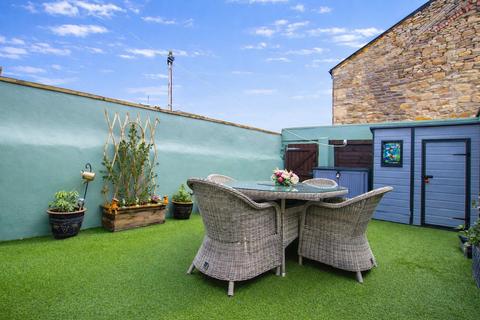 4 bedroom terraced house for sale, Bolton Road, Darwen