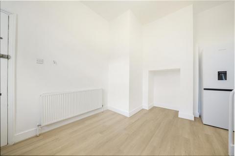 1 bedroom flat to rent, Chamberlayne Road, Kensal Rise, London