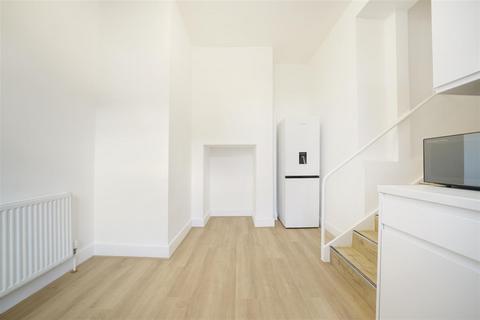 1 bedroom flat to rent, Chamberlayne Road, Kensal Rise, London