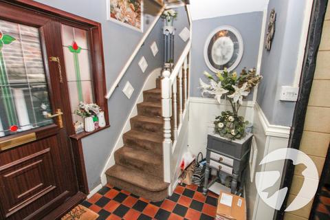 3 bedroom semi-detached house for sale, Prince John Road, London, SE9