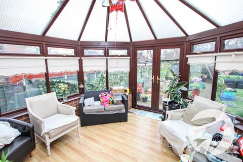 3 bedroom semi-detached house for sale, Prince John Road, London, SE9