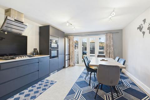 4 bedroom townhouse for sale, Breconshire Gardens, Basford, Nottingham