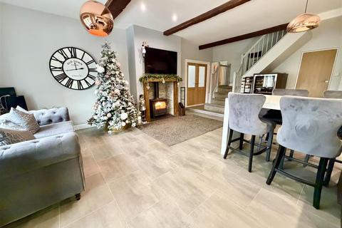 6 bedroom detached house for sale, Woodhouse Lane., Halifax