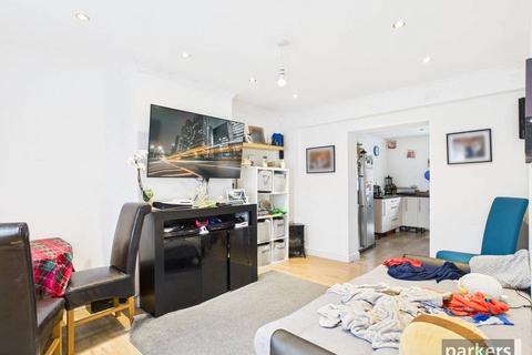 4 bedroom terraced house for sale, Hartland Road, Berkshire RG2