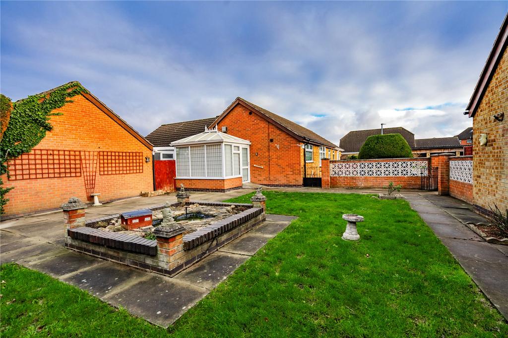 Rear Garden (2)