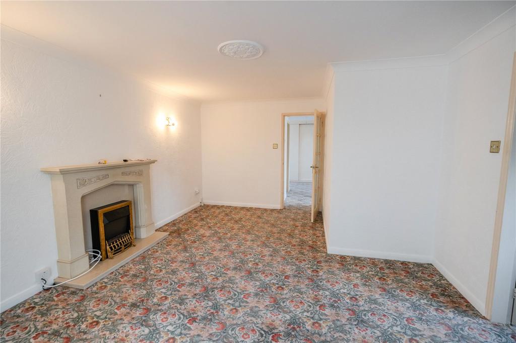 Living Room (2)