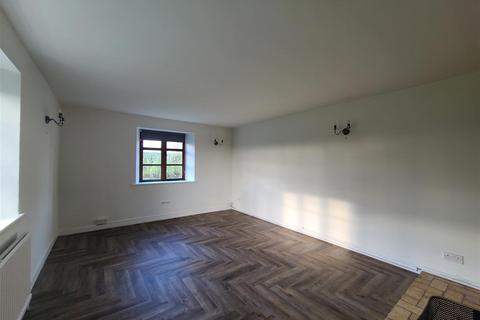 4 bedroom cottage to rent, Greatford Road, Uffington, Stamford