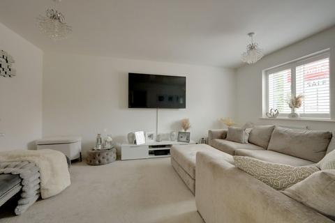 3 bedroom terraced house for sale, Edwin Street, Burgess Hill, RH15