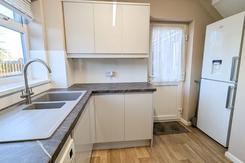 3 bedroom semi-detached house for sale, Columbia Drive, Worcester WR2
