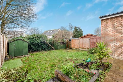 3 bedroom semi-detached house to rent, Marshalls Close, London, N11