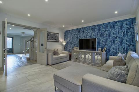 undefined, Ascot SL5
