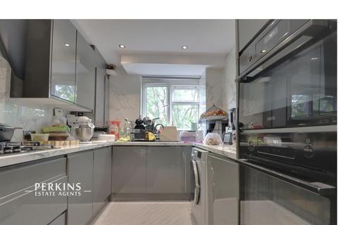 2 bedroom duplex for sale, Southall, UB1