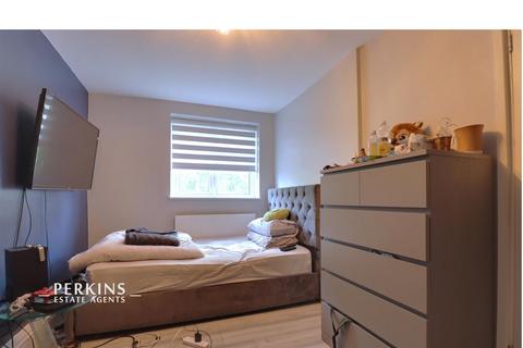 2 bedroom duplex for sale, Southall, UB1