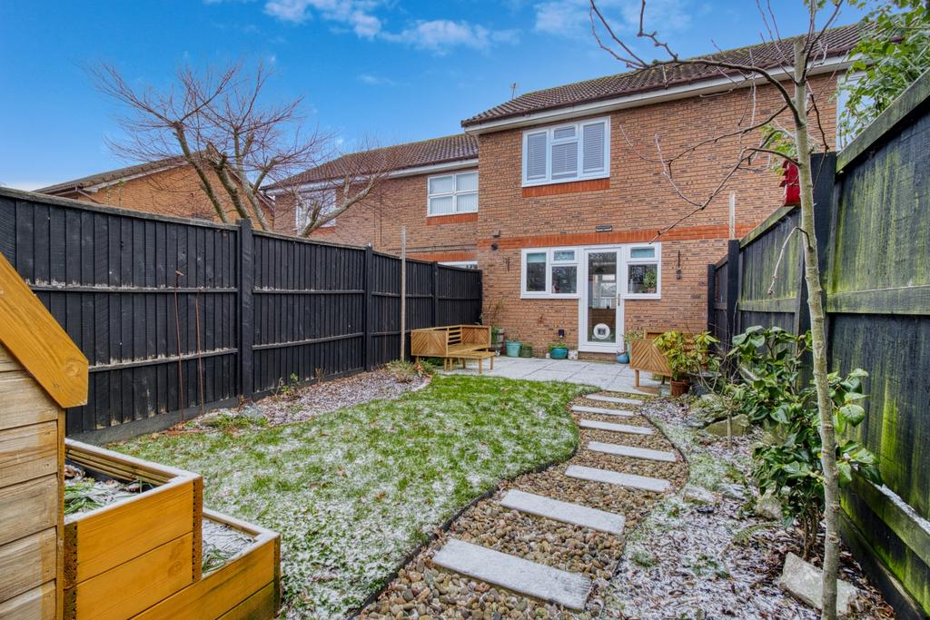 Garden - Ewe Move Swindon South