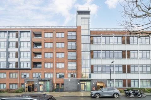 Larden Road, London W3