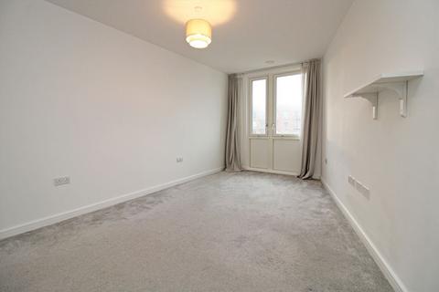 2 bedroom flat to rent, Hanbury Road, London W3