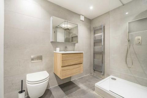 1 bedroom flat to rent, Wapping Wall, London E1W