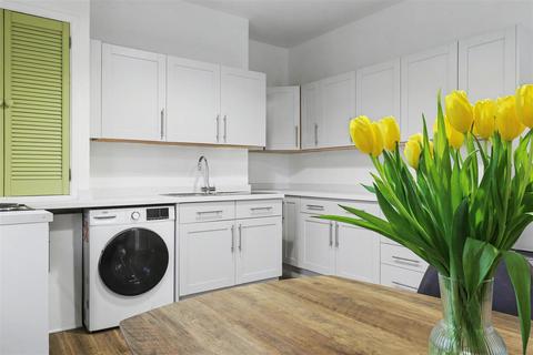 2 bedroom apartment to rent, Cowley Road, Oxford