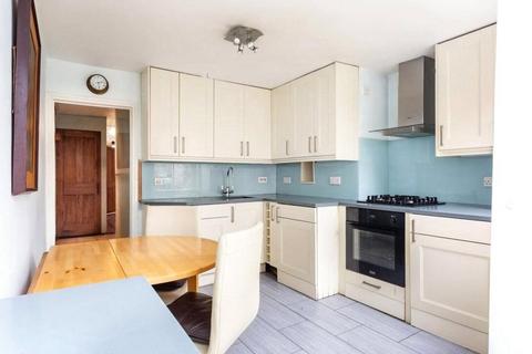 1 bedroom flat for sale, Battledean Road, London, N5