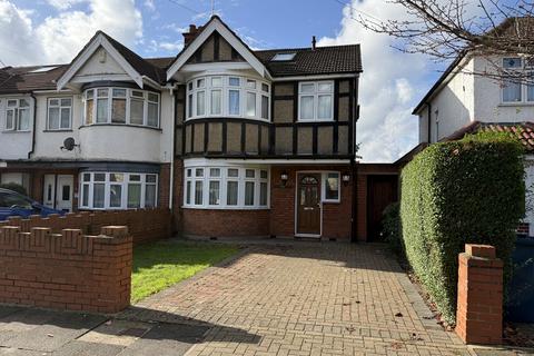 4 bedroom end of terrace house for sale, Kings Road, Harrow, HA2