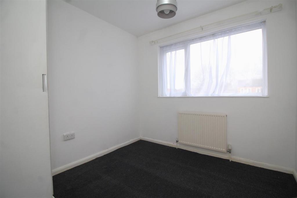 Bedroom 2 .JPG