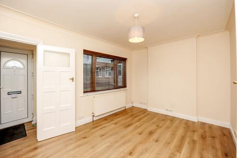 2 bedroom flat to rent, Audley Court, Pinner, HA5