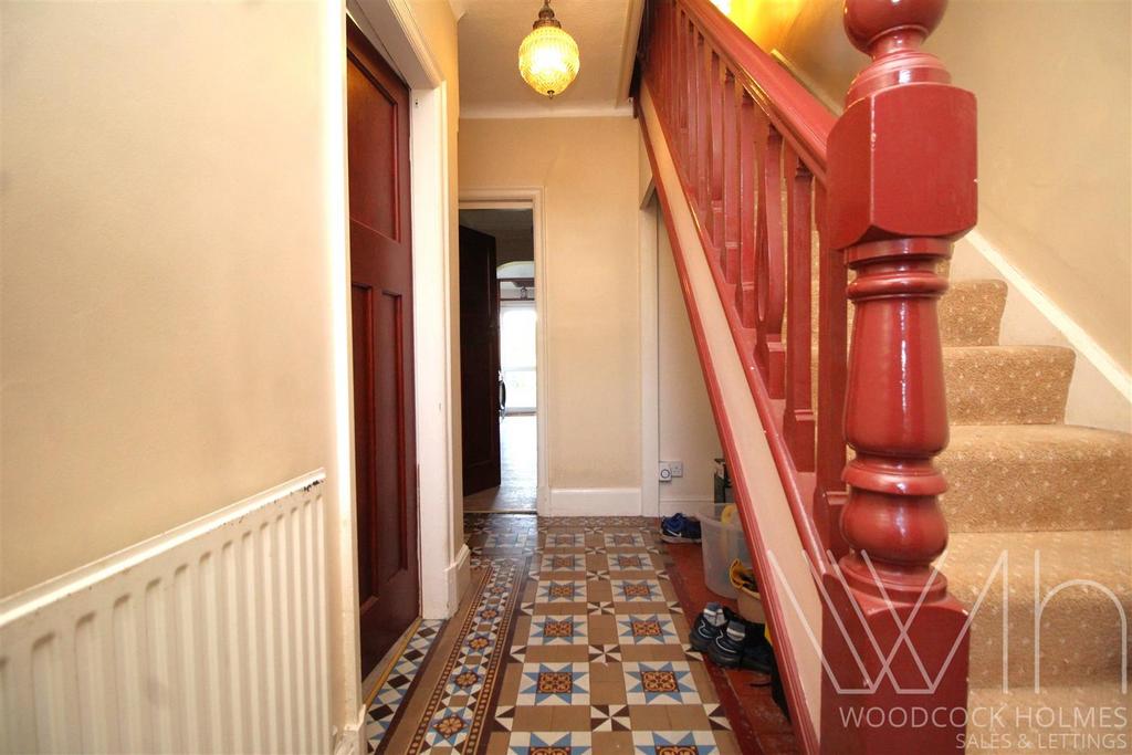 Hallway.JPG