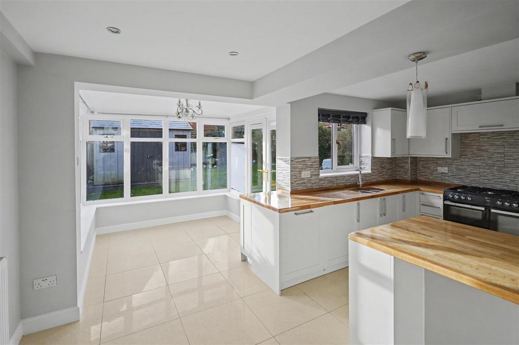 Kitchen-Dinning (13).jpeg