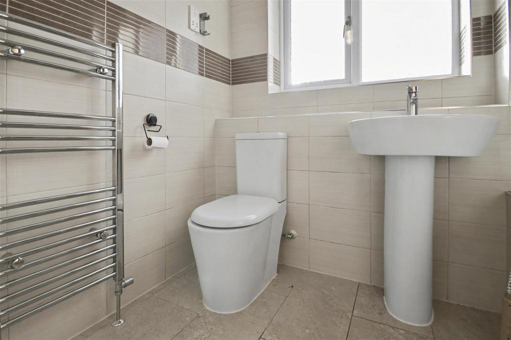 Bathroom (2).jpeg