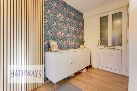 3 bedroom end of terrace house for sale, Short Path, Fairwater, NP44