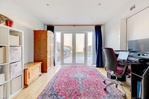 3 bedroom detached house to rent, Ripon Way, Hertfordshire AL4