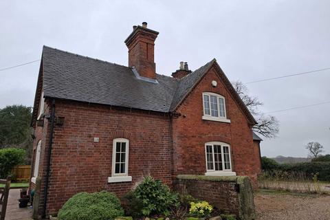 3 bedroom semi-detached house to rent, Ashbourne, Derbyshire