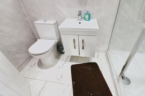 1 bedroom in a house share to rent, Bracken Drive, Essex IG7