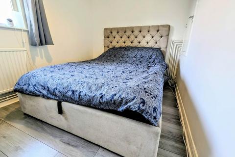 2 bedroom terraced house for sale, Grafton Close, Bordon GU35