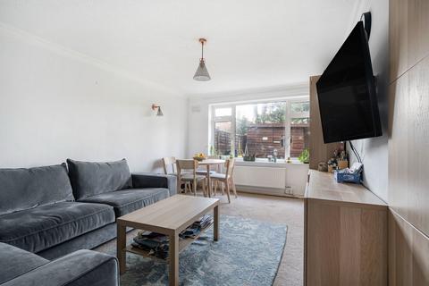 2 bedroom maisonette for sale, Guildford Road Bookham