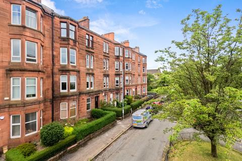 Thornwood Gardens, Flat 1/2, Thornwood Glasgow, G11 7PJ