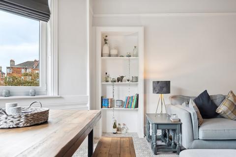 2 bedroom flat for sale, Glasgow, G11