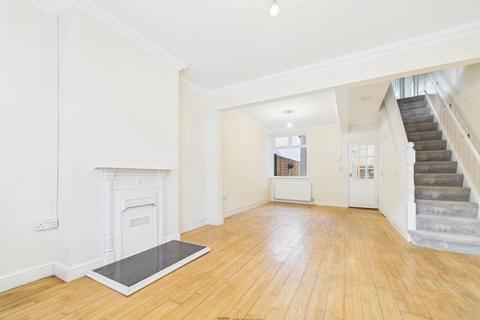 3 bedroom terraced house to rent, Bevis Road, Portsmouth, PO2