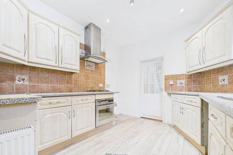 3 bedroom terraced house to rent, Bevis Road, Portsmouth, PO2