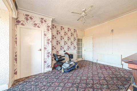2 bedroom bungalow for sale, South Lane Gardens, Elland