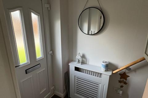 2 bedroom semi-detached house to rent, Smalley Drive, Oakwood, DE21