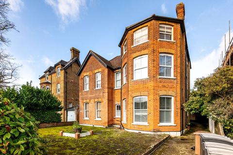 undefined, Avenue South, Surbiton, KT5