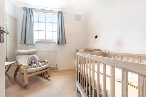 2 bedroom flat for sale, Heathwall Street, Battersea, London, SW11