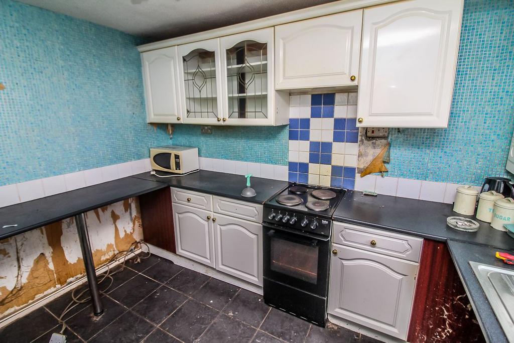 Kitchen Pic 2.