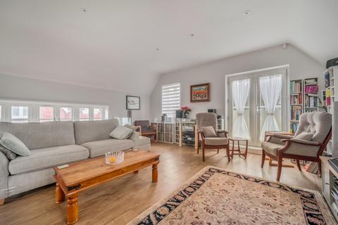2 bedroom detached house for sale, Old Julius Yard, Wrecclesham, Farnham, GU10