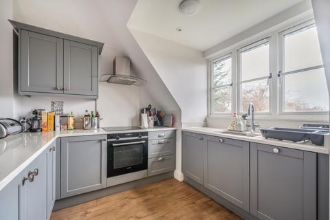 2 bedroom detached house for sale, Old Julius Yard, Wrecclesham, Farnham, GU10