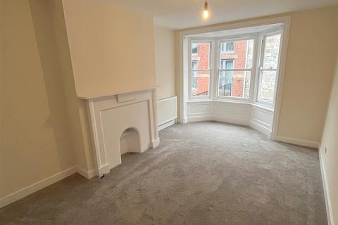 2 bedroom property for sale, 11 Lower Street, Dartmouth