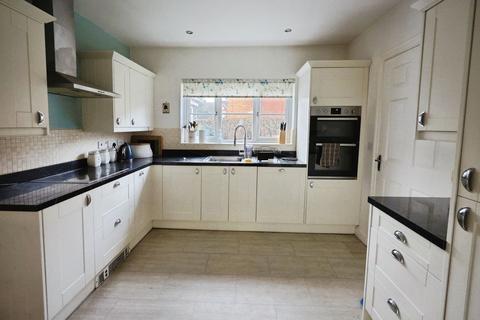 4 bedroom detached house for sale, St. Phillips Close, Auckland Park, Bishop Auckland