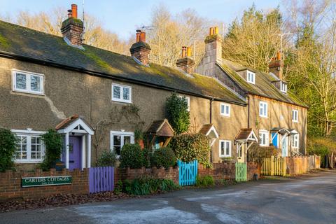 2 bedroom terraced house for sale, Carters Cottages, Redhill, RH1
