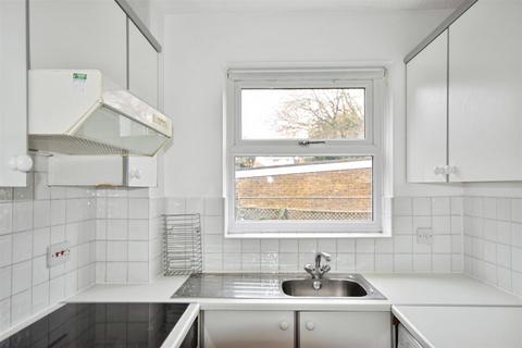 undefined, Manor Vale, Brentford